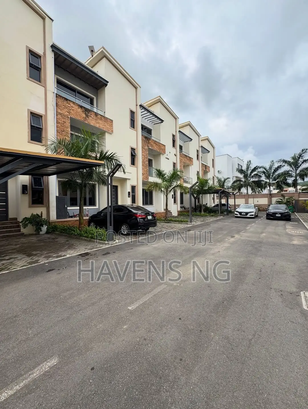 5bdrm Duplex in Katampe Extension for sale