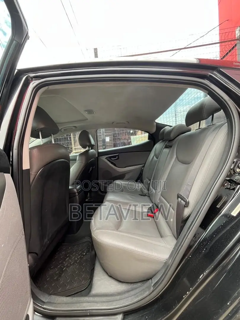 Hyundai Elantra 2011 Black
