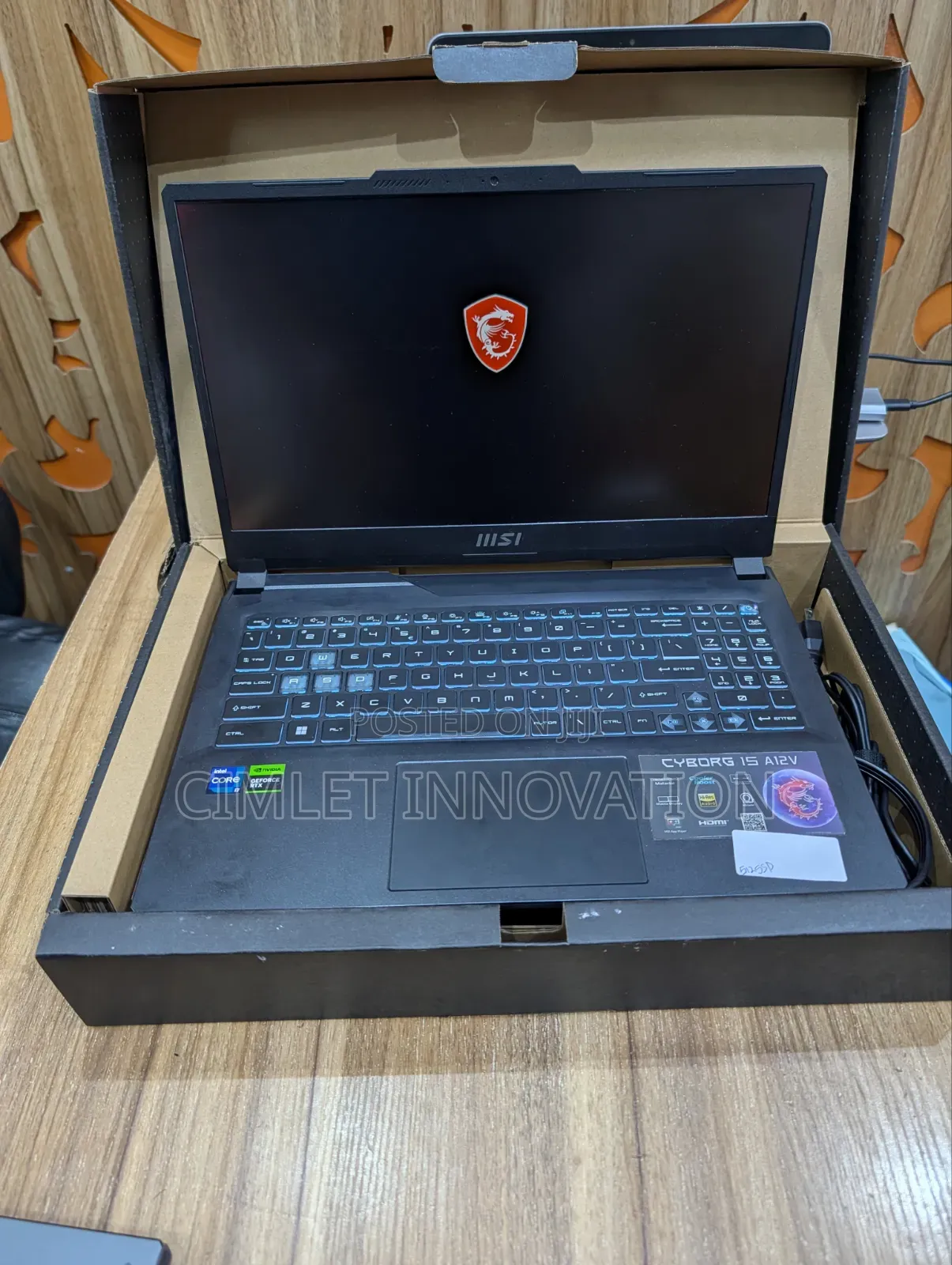 Laptop MSI Cyborg 15 16GB Intel Core i7 SSD 512GB