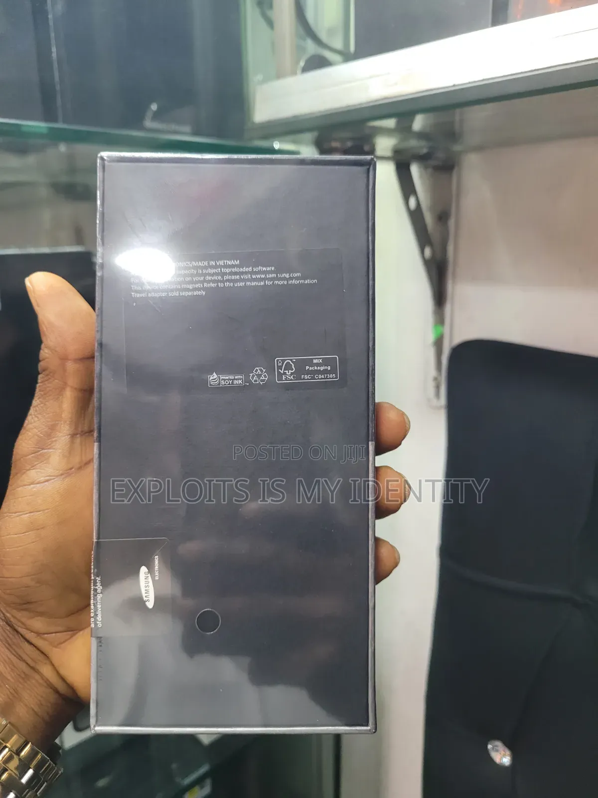 New Samsung Galaxy Z Flip4 256 GB Black