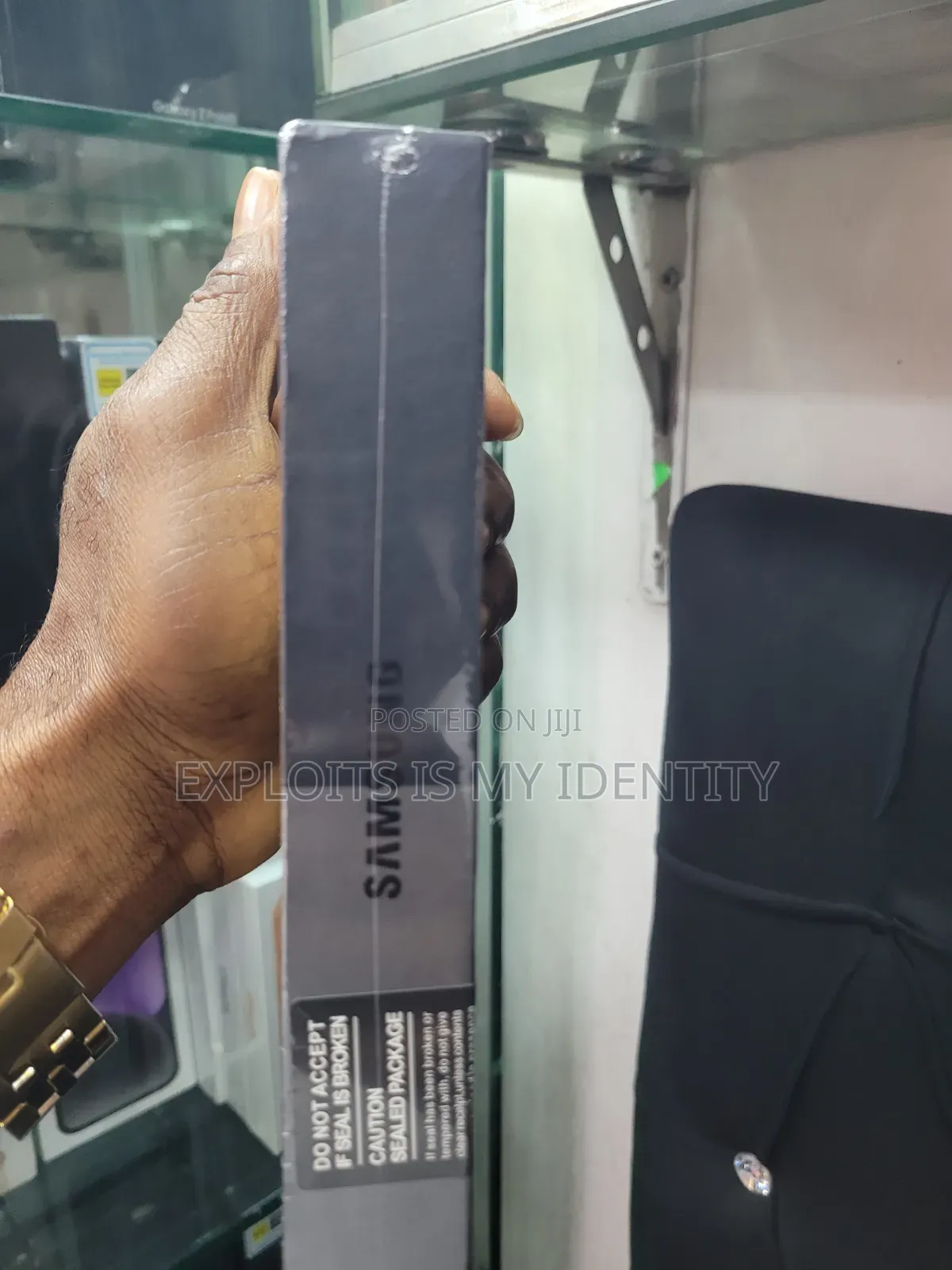 New Samsung Galaxy Z Flip4 256 GB Black