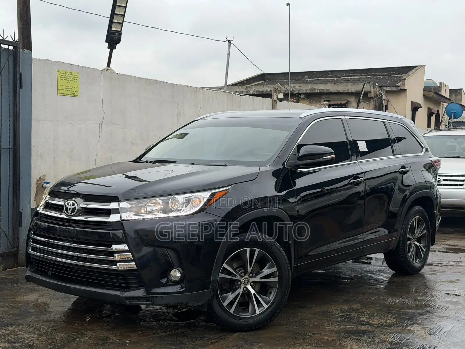 Toyota Highlander XLE V6 4x4 (3.5L 6cyl 6A) 2016 Black