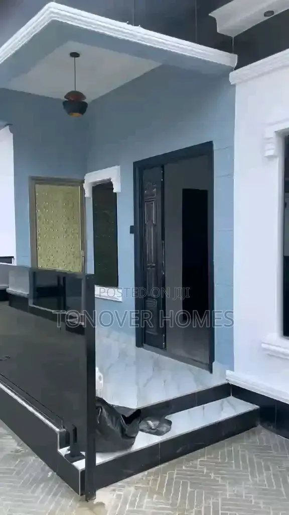 4bdrm Bungalow in Owerri for sale