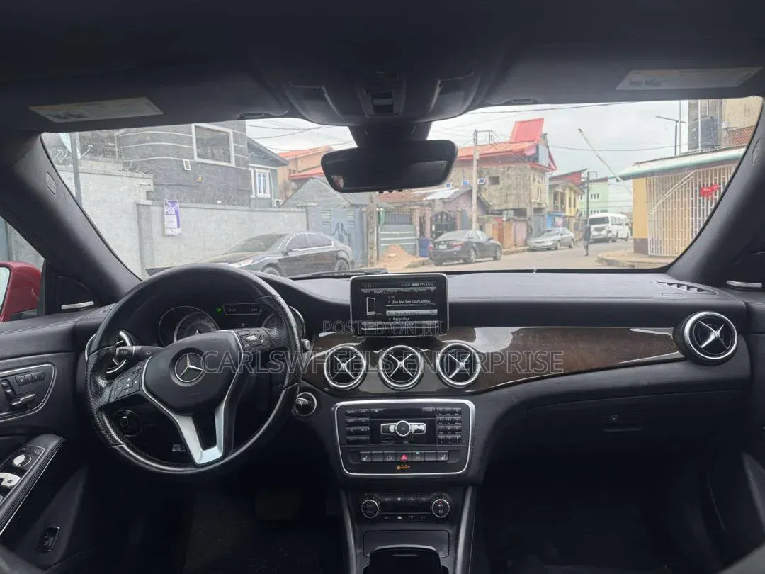 Mercedes-Benz CLA-Class 2015 Red