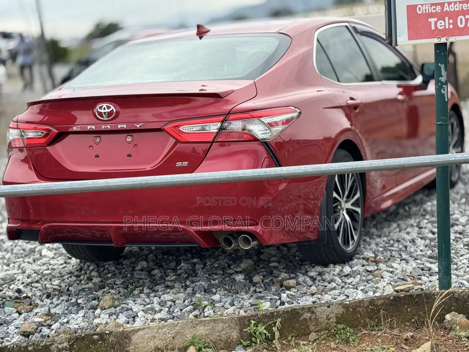 Toyota Camry SE (2.5L 4cyl 8A) 2019 Red