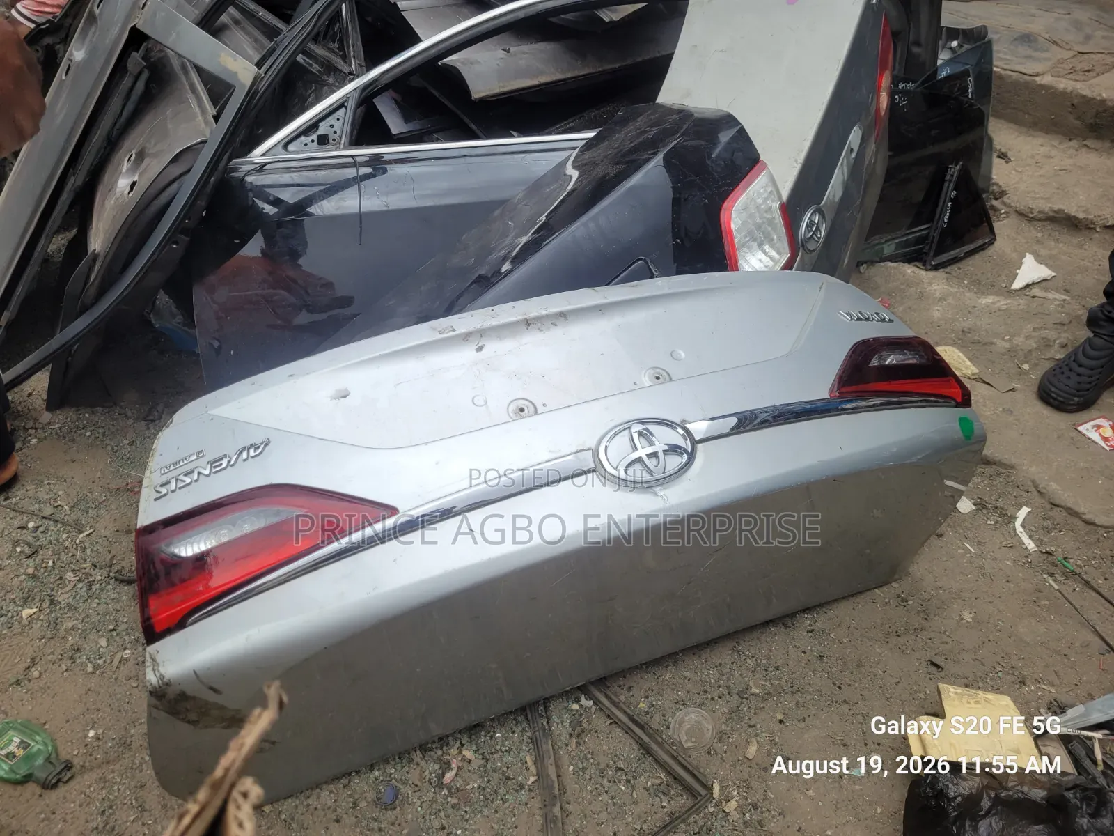 Toyota Boot Avenesis 2020