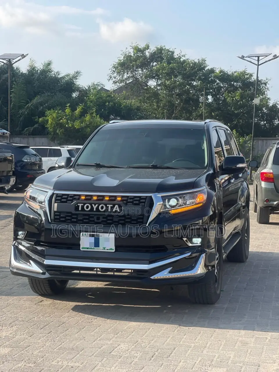 Toyota Land Cruiser Prado 2023 Black