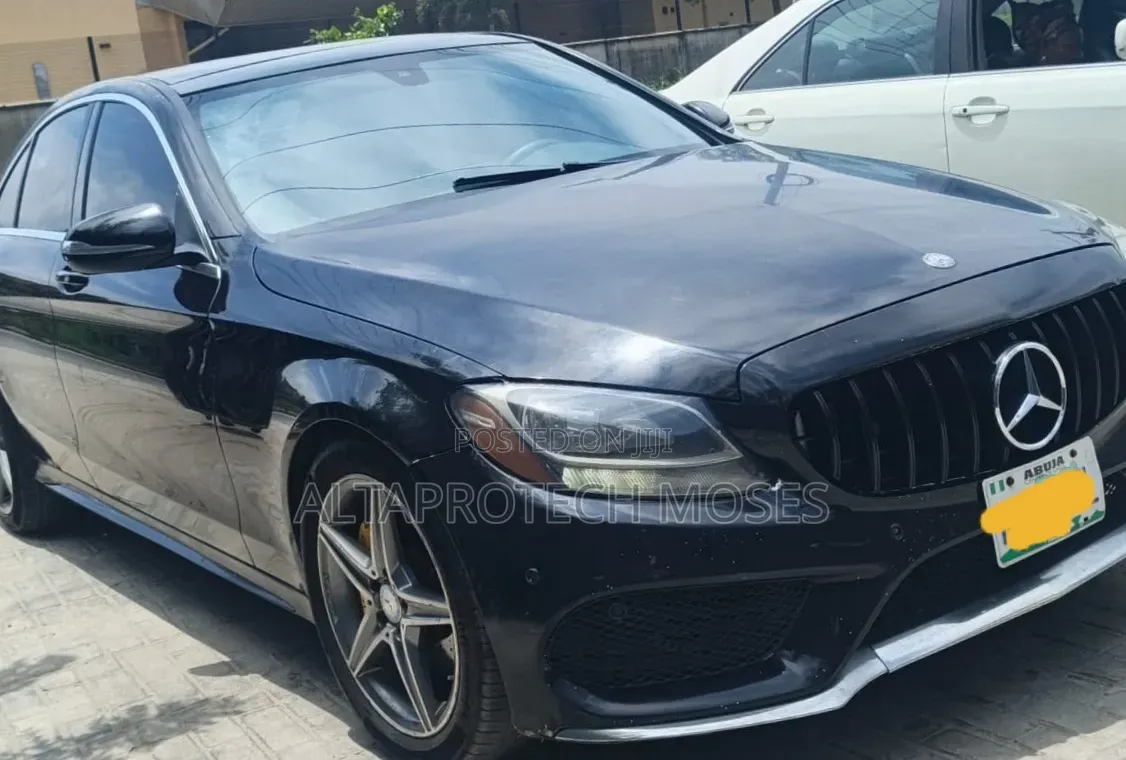 Mercedes-Benz C300 2015 Black