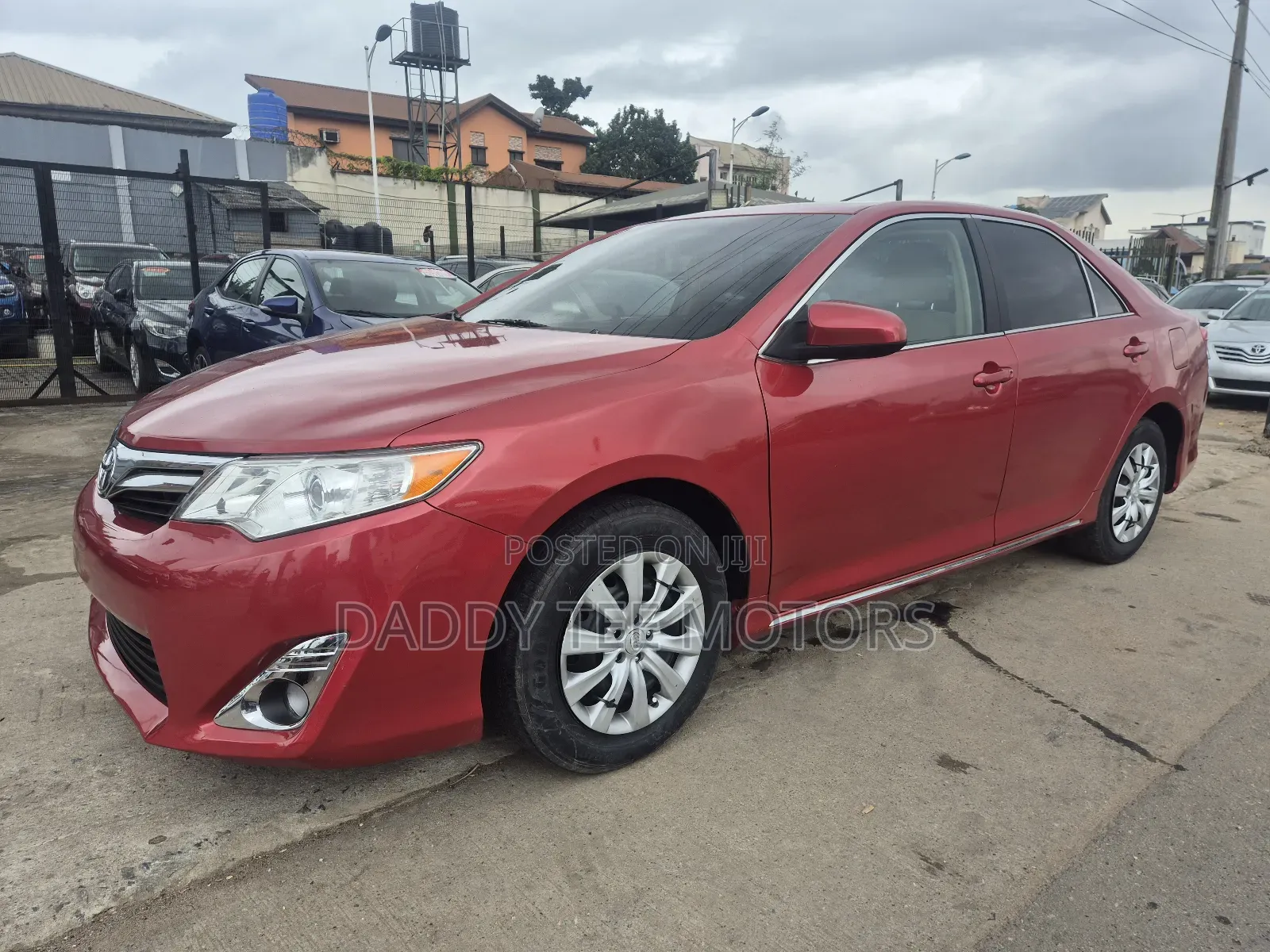 Toyota Camry LE 4dr Sedan (2.5L 4cyl 6A) 2012 Red