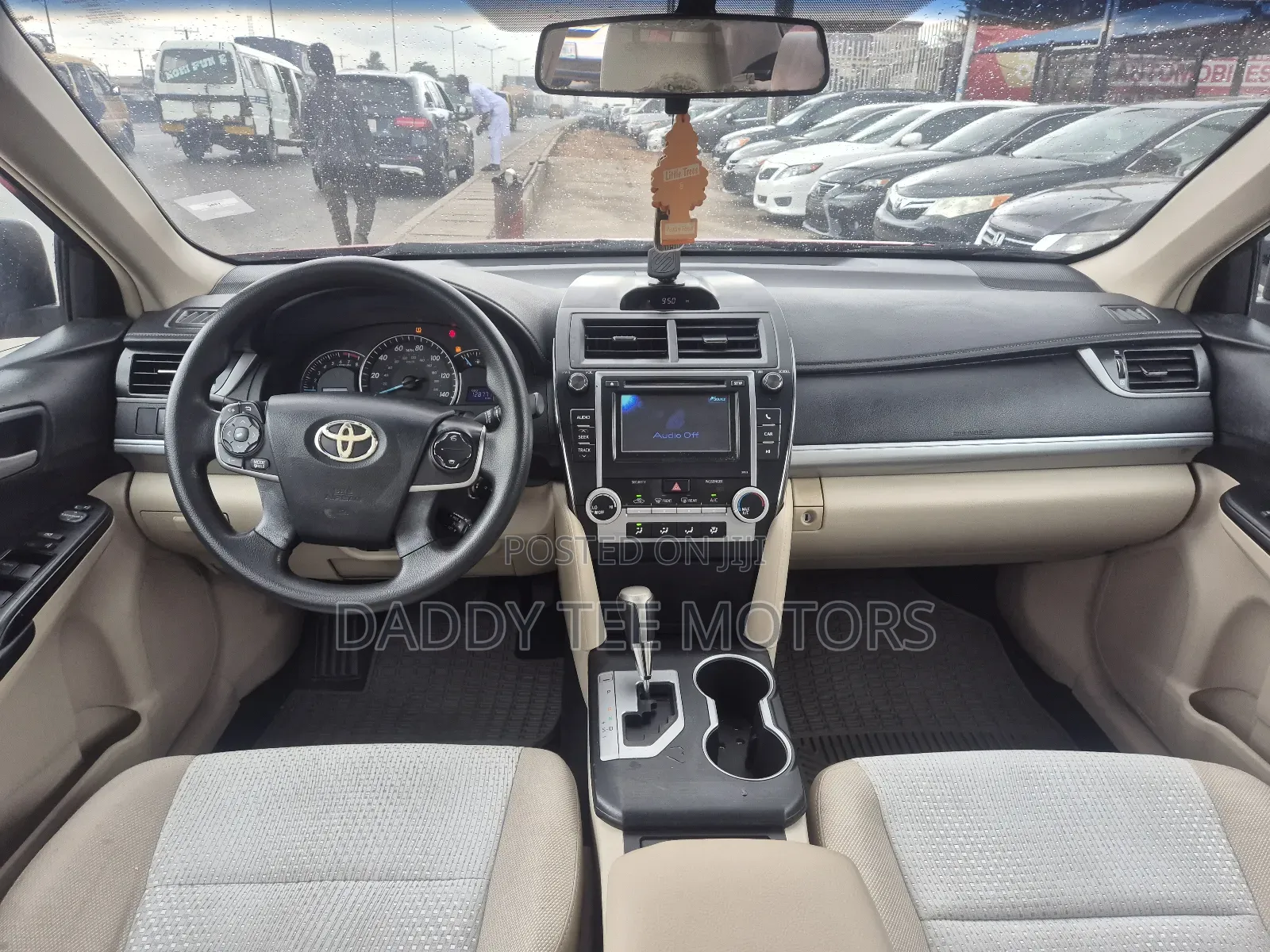 Toyota Camry LE 4dr Sedan (2.5L 4cyl 6A) 2012 Red