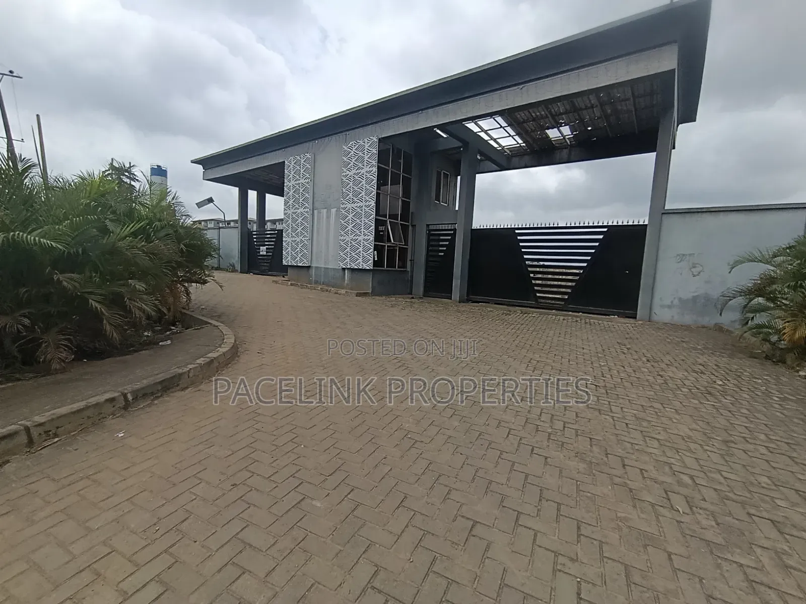 2bdrm Block of Flats in Ipaja Command for sale