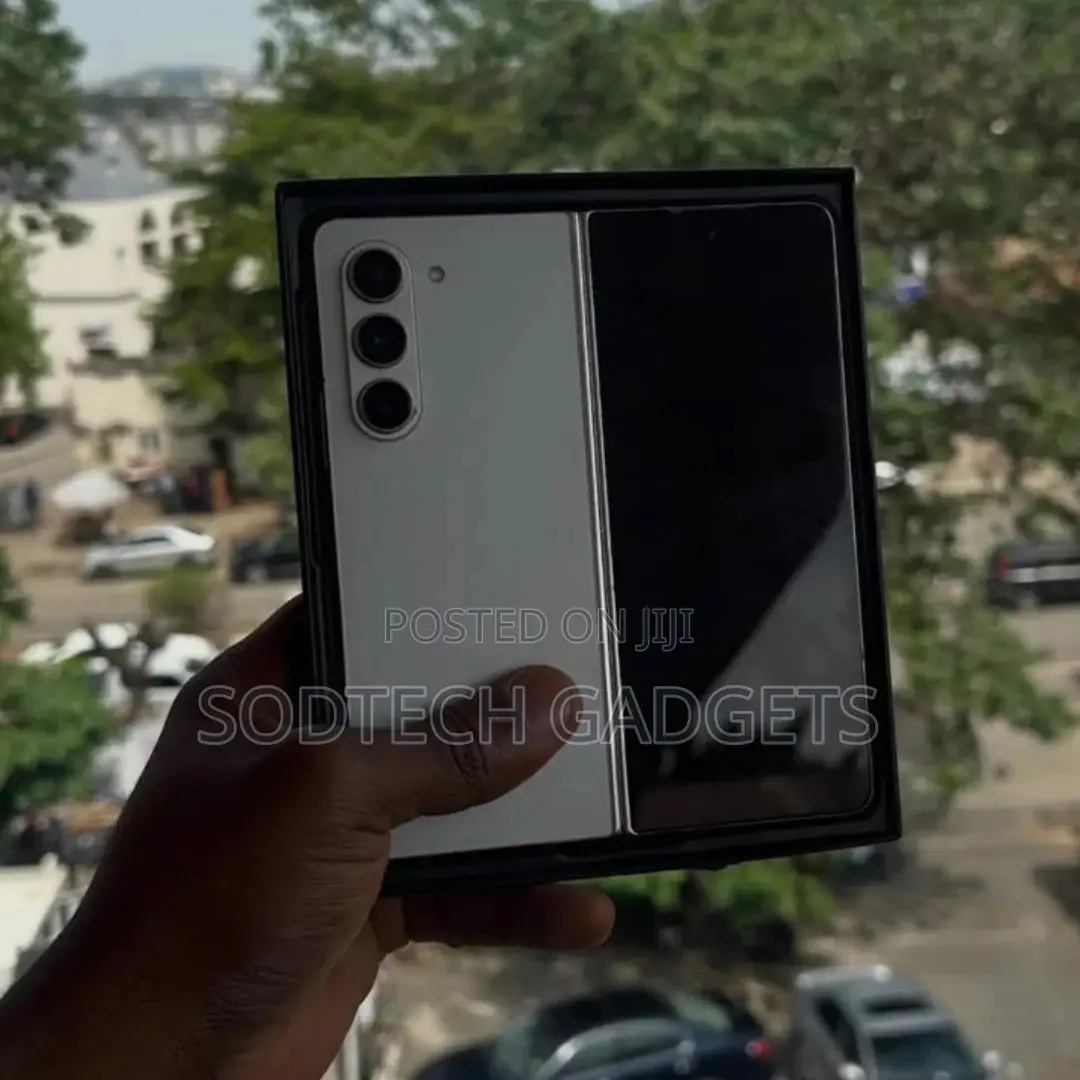 New Samsung Galaxy Z Fold 5 256 GB Black