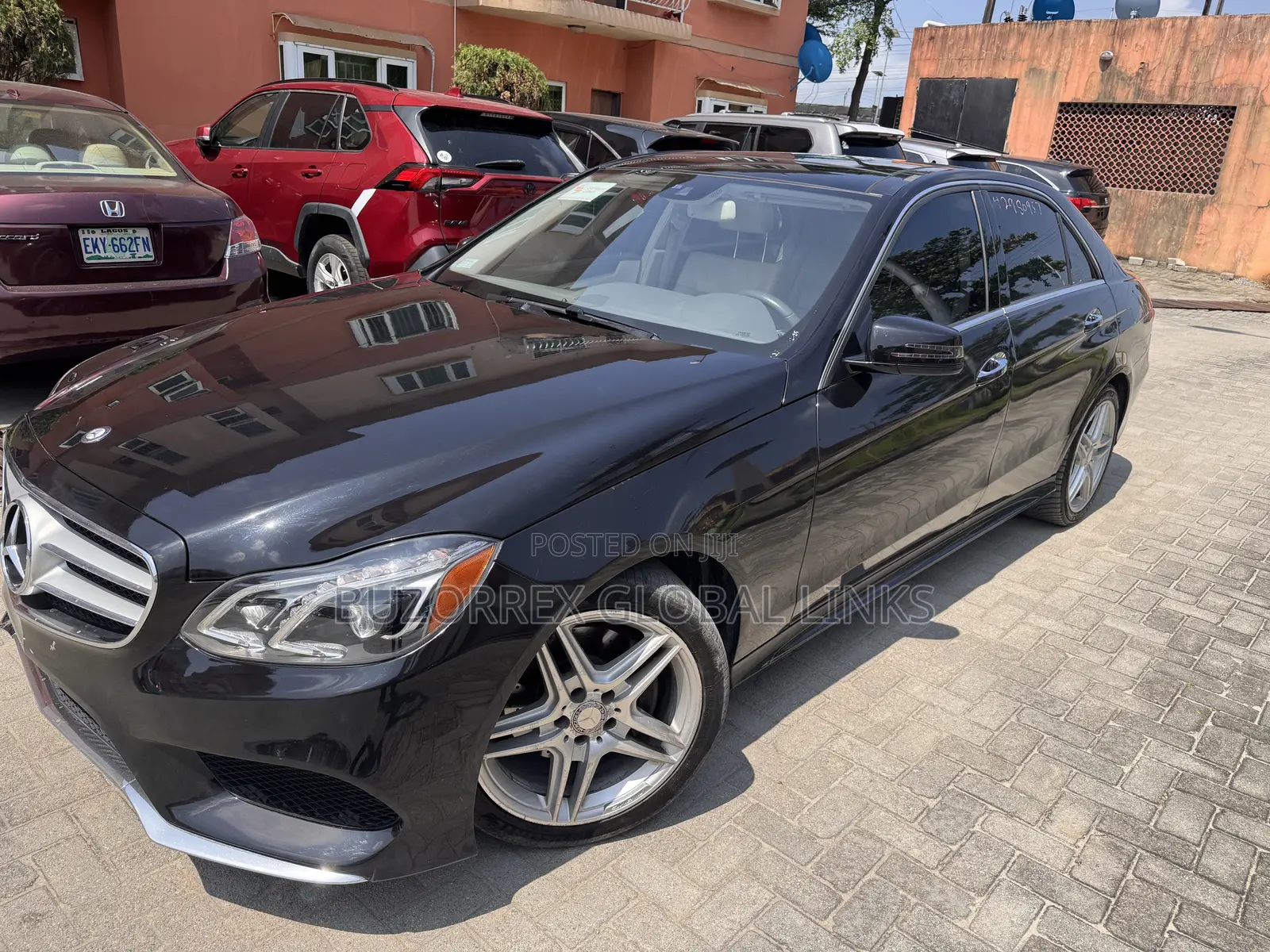Mercedes-Benz E350 Base 4Matic Sedan AWD (3.5L 6cyl 7A) 2014 Black