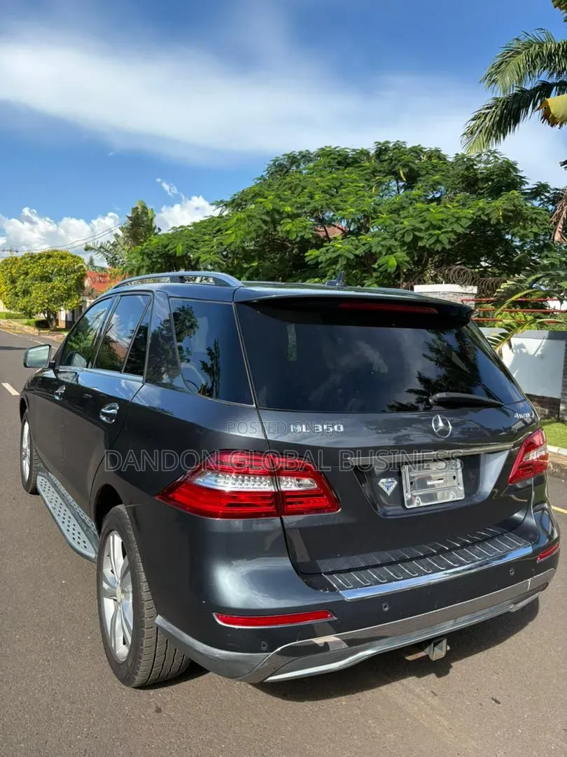 Mercedes-Benz M Class ML350 4MATIC 4dr SUV AWD (3.5L 6cyl 7A) 2014