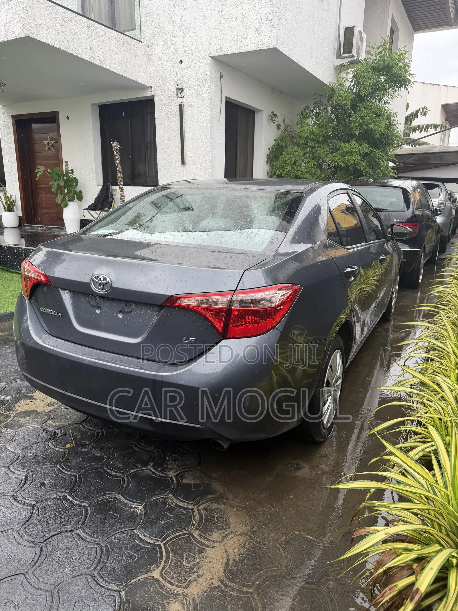 Toyota Corolla LE (1.8L 4cyl 2A) 2019 Gray