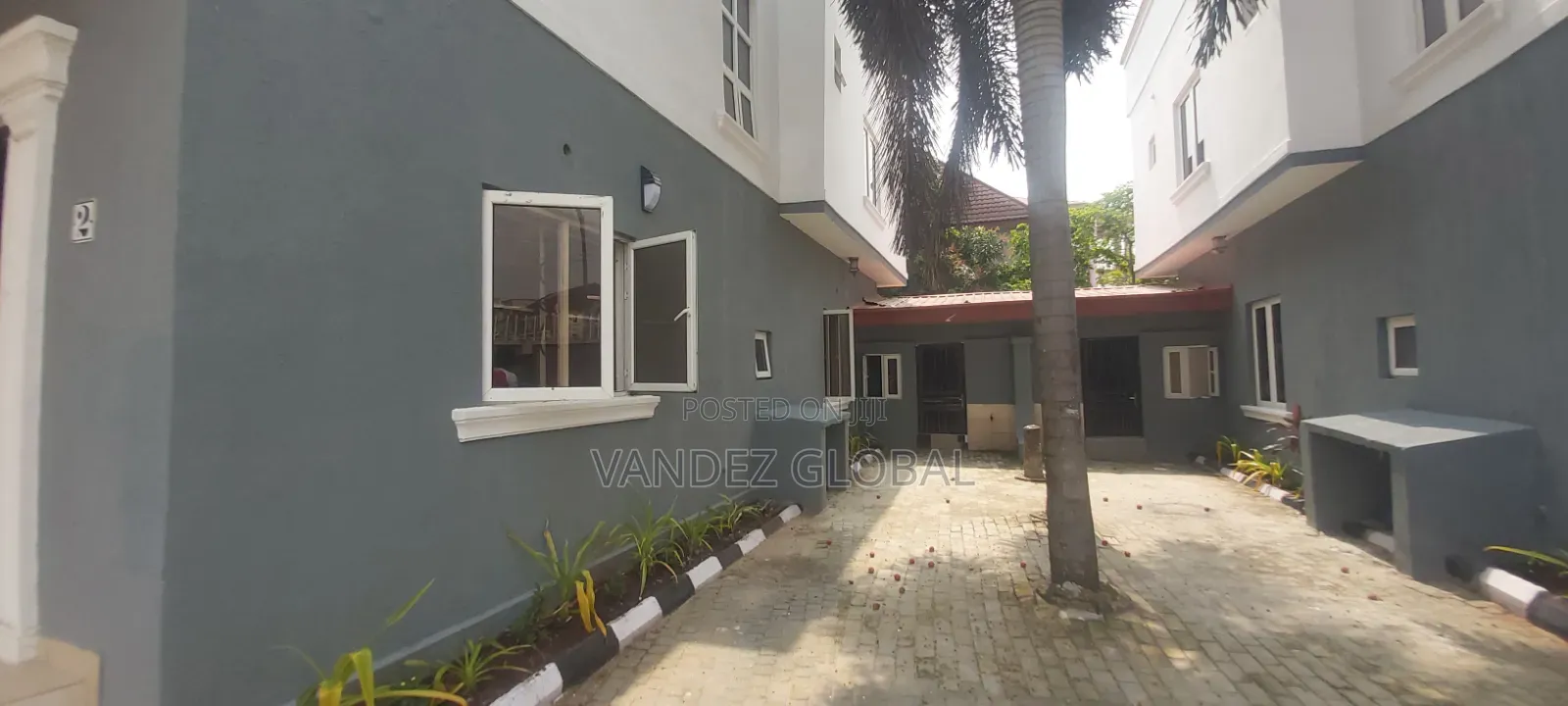 4bdrm Duplex in Lekki for rent