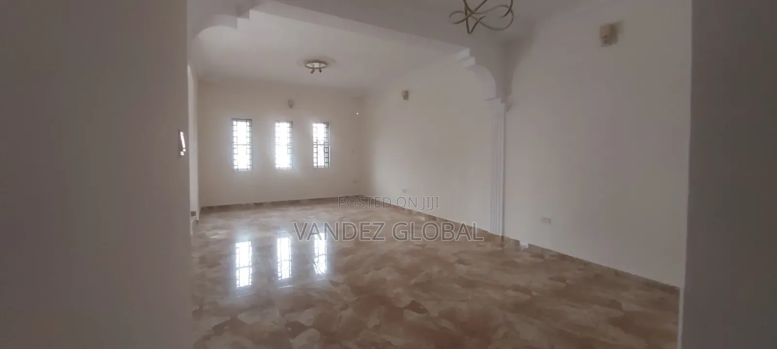 4bdrm Duplex in Lekki for rent