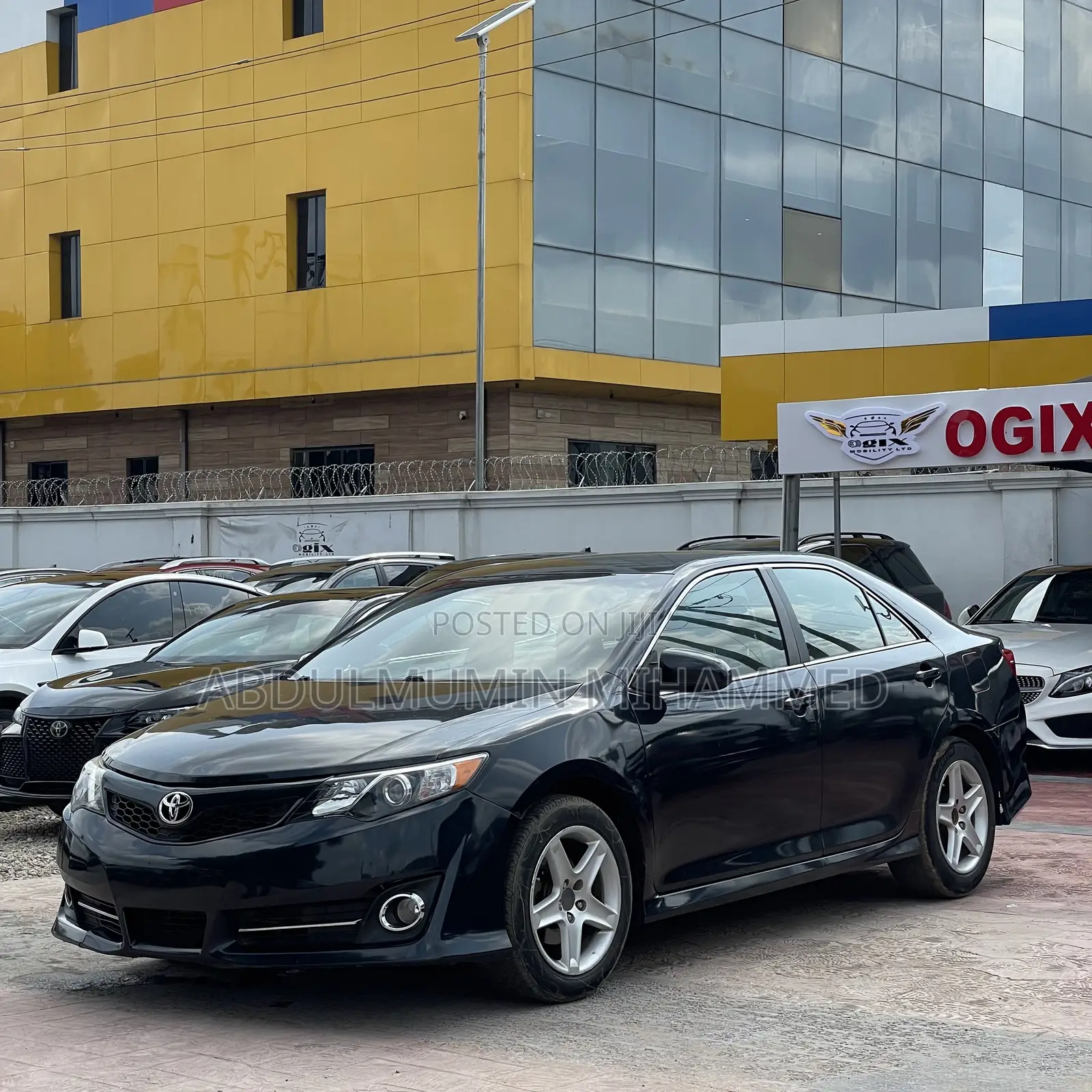 Toyota Camry SE 4dr Sedan (2.5L 4cyl 6A) 2015 Black