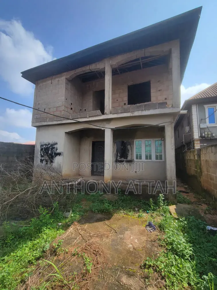 Furnished 10bdrm Room & Parlour in An Estate, Ipaja Road for sale