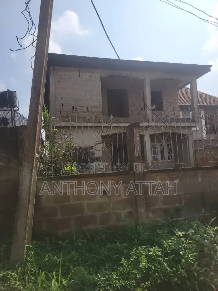Furnished 10bdrm Room & Parlour in An Estate, Ipaja Road for sale