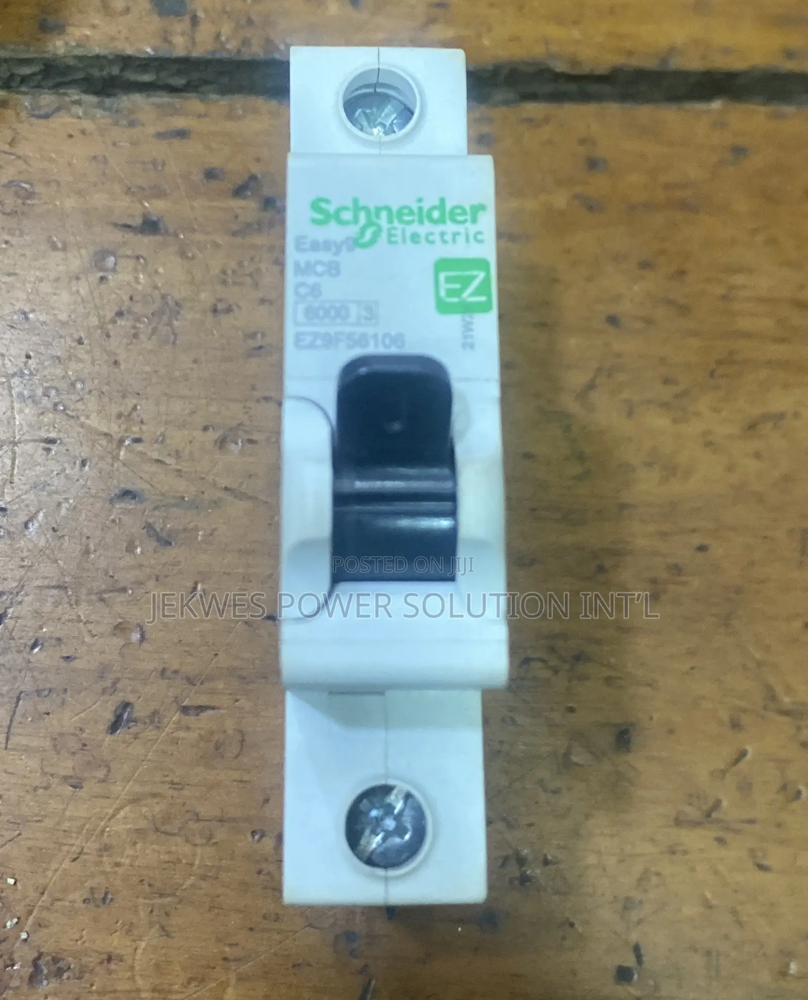 Original 6-32a Schneider Electric Breaker