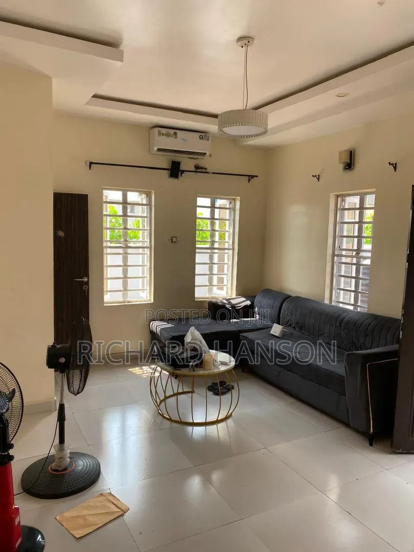 2bdrm Apartment in Good Estate, Sangotedo for rent