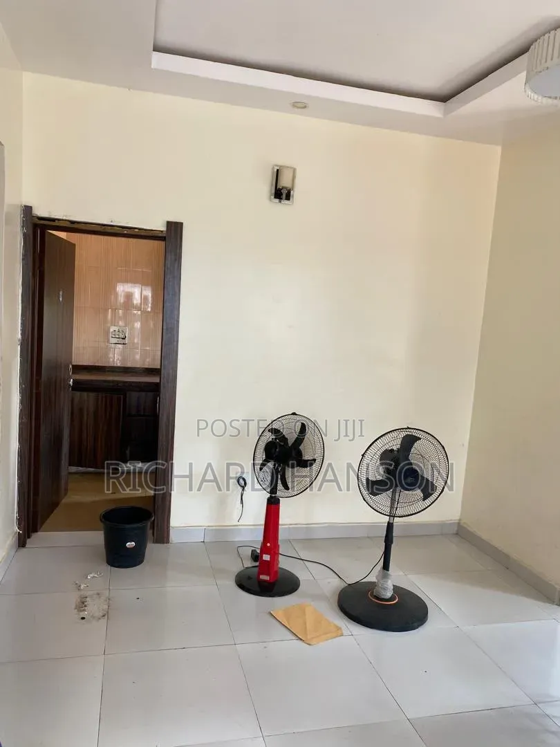 2bdrm Apartment in Good Estate, Sangotedo for rent
