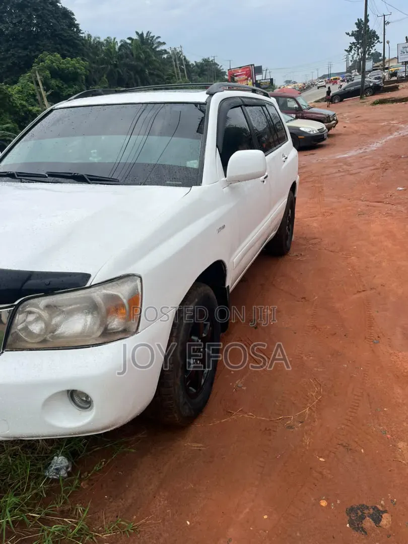 Toyota Highlander 2004 White