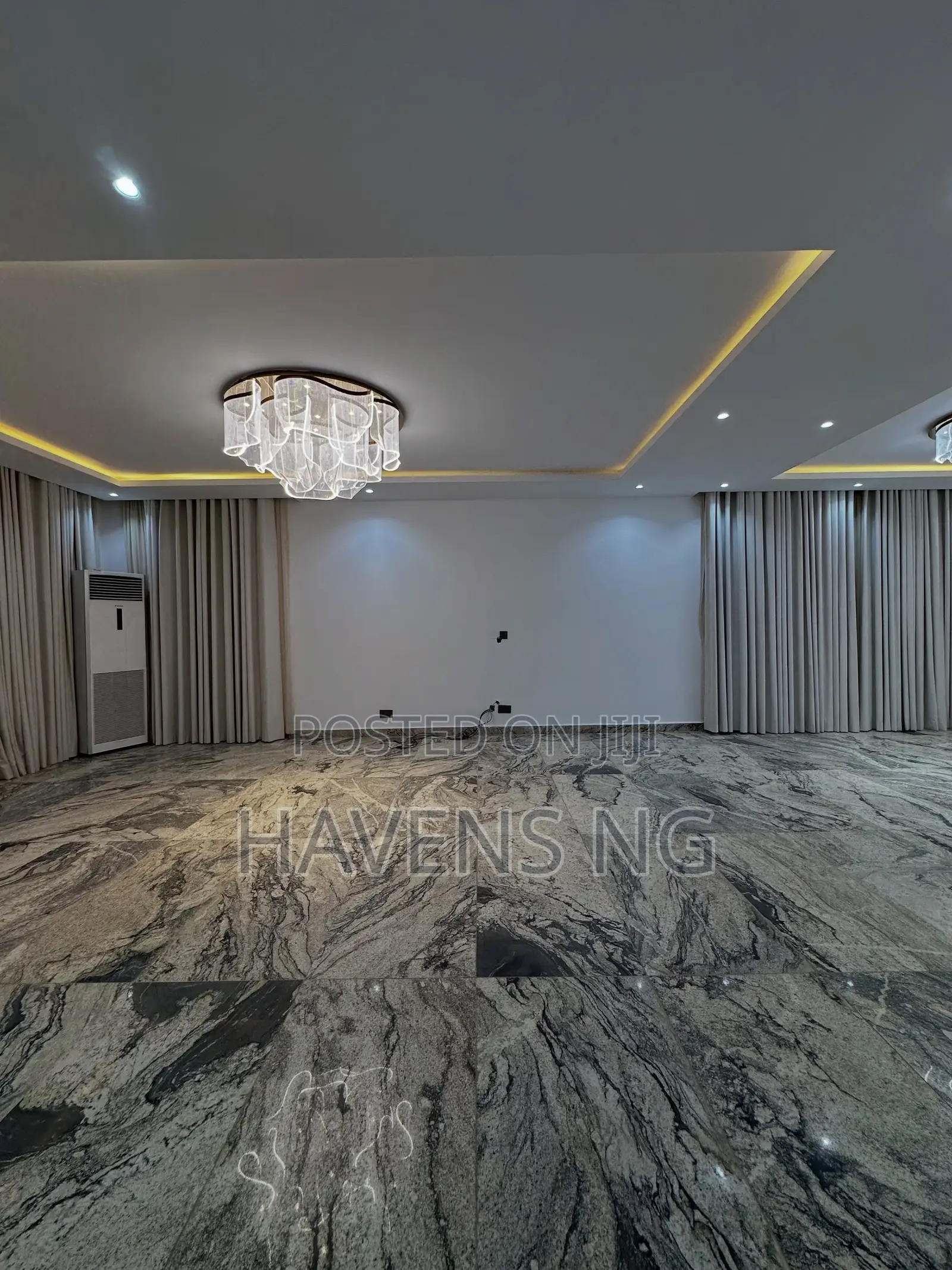 6bdrm Duplex in Mabushi for sale