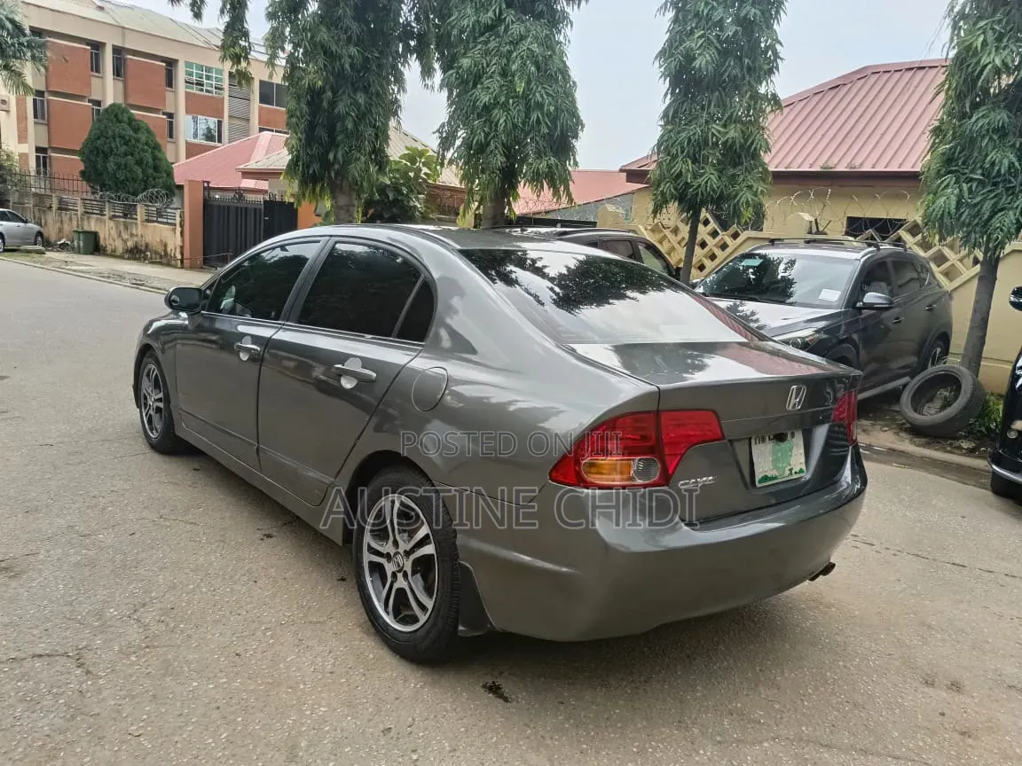 Honda Civic 2007 Gray