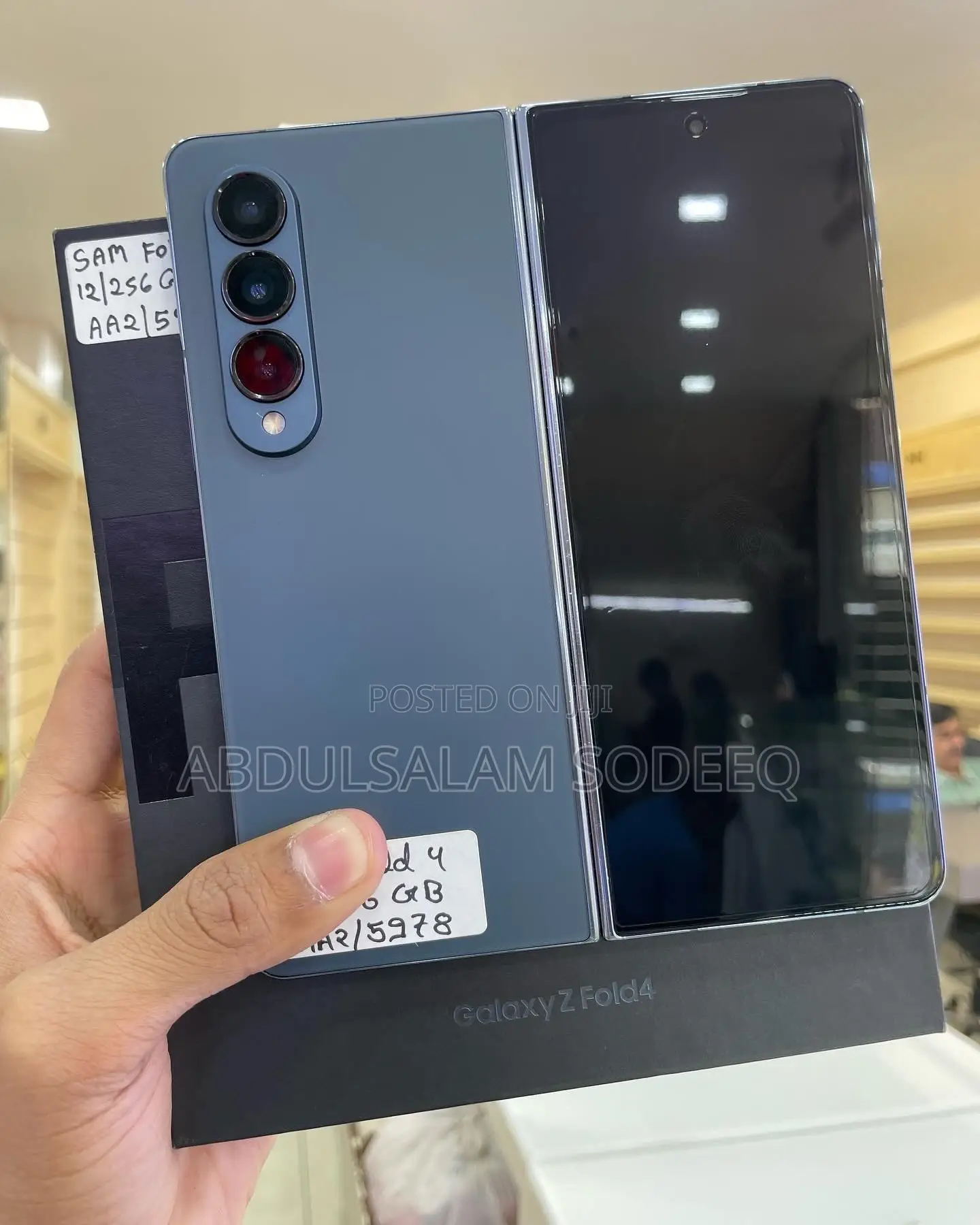 New Samsung Galaxy Z Fold4 256 GB Gray