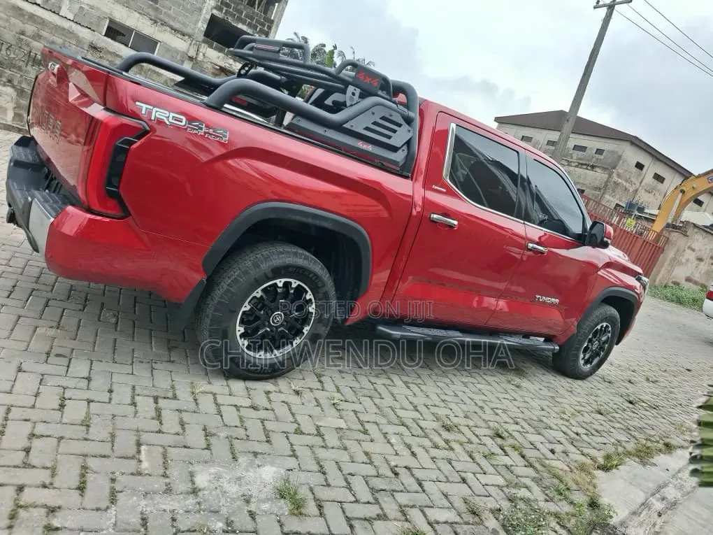 Toyota Tundra 2023 Red