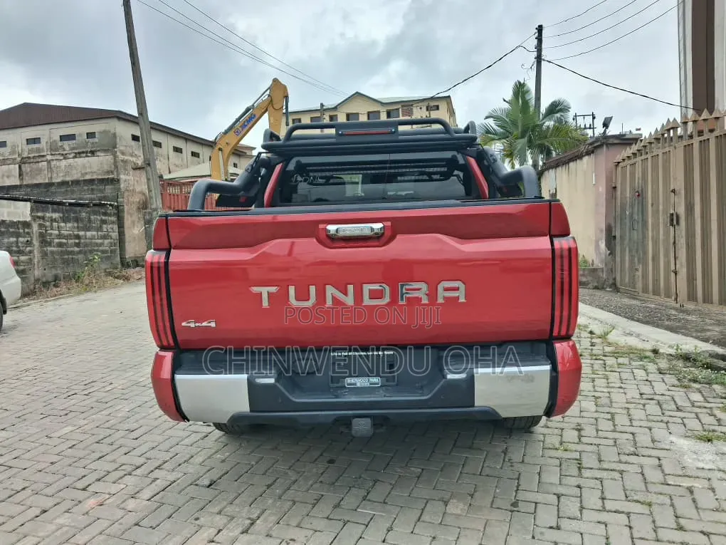 Toyota Tundra 2023 Red