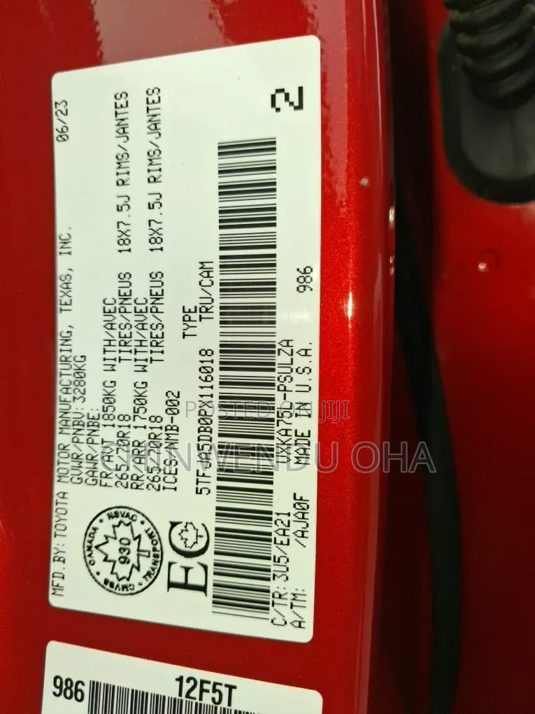 Toyota Tundra 2023 Red