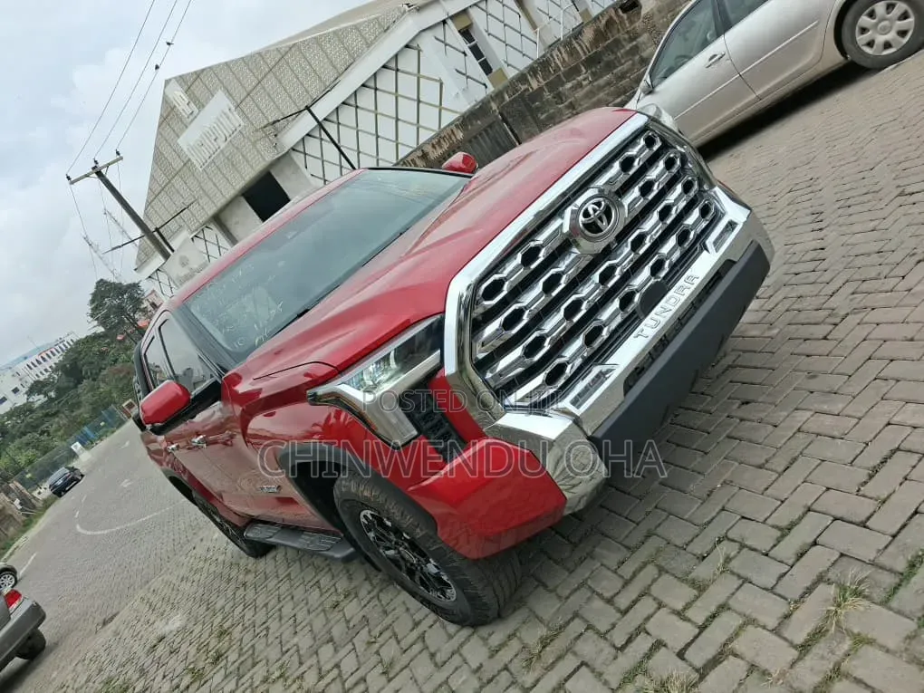 Toyota Tundra 2023 Red