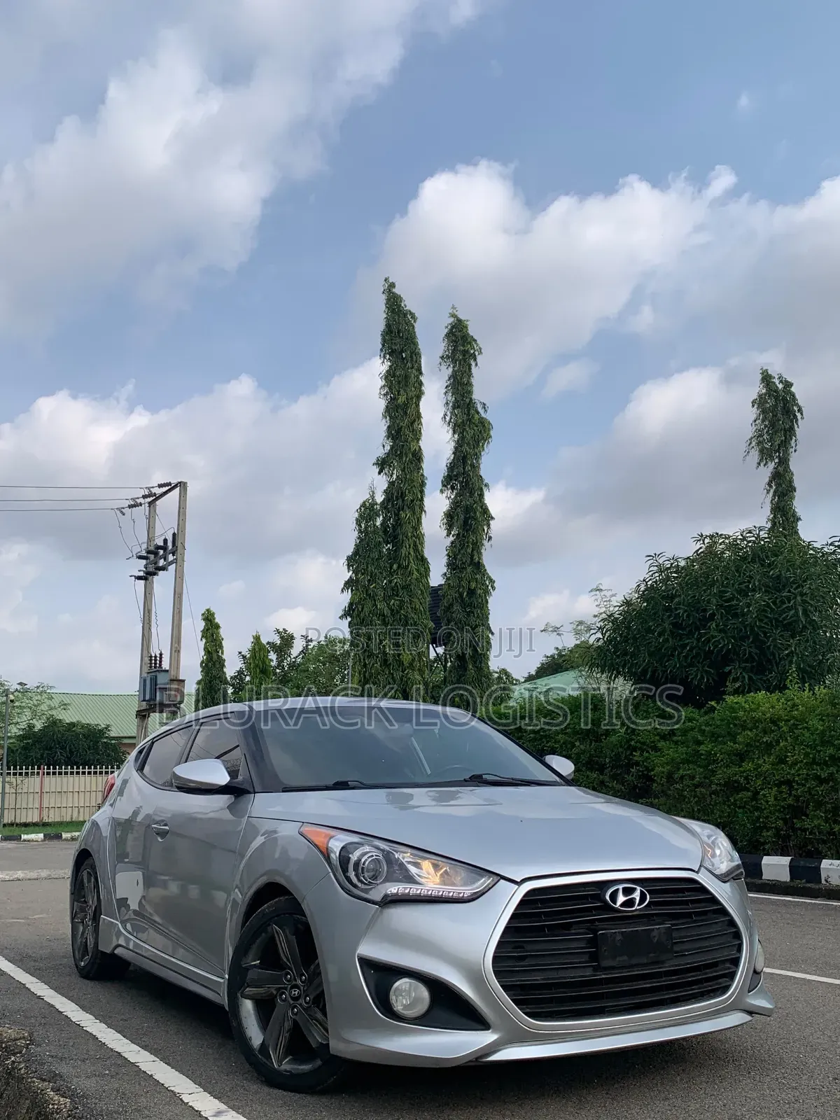 Hyundai Veloster 3dr Hatchback w/Black Interior (1.6L 4cyl 6AM) 2014