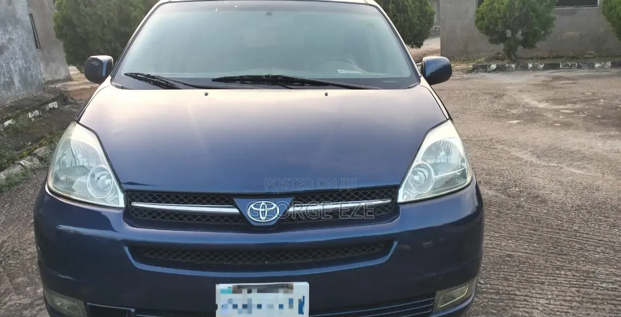 Toyota Sienna 2006 Blue