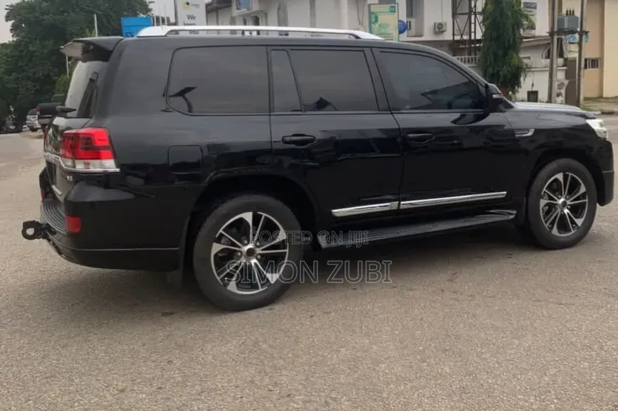 Toyota Land Cruiser 4.5 V8 GXR 2020 Black