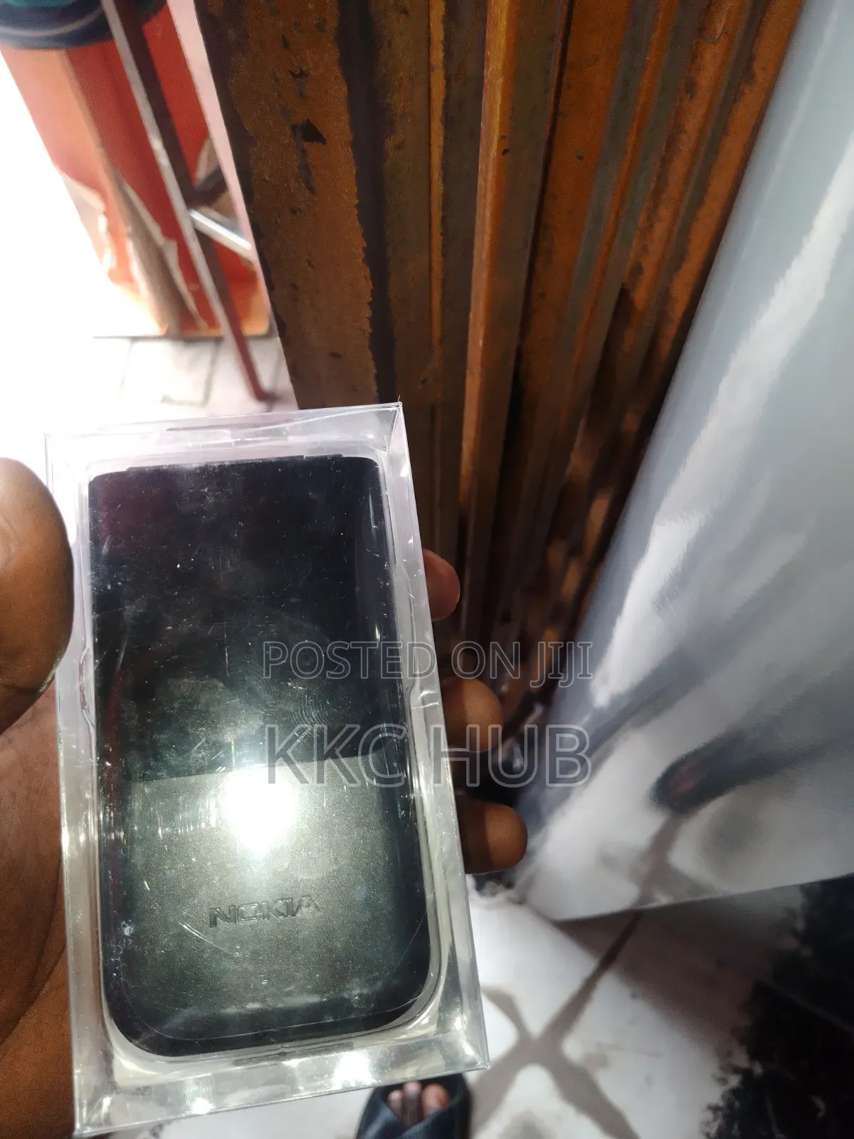 New Nokia 2720 Flip 512 GB Black