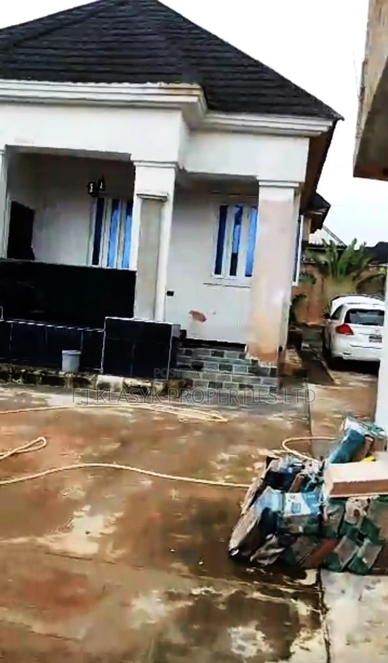 3bdrm Bungalow in Benin City for sale