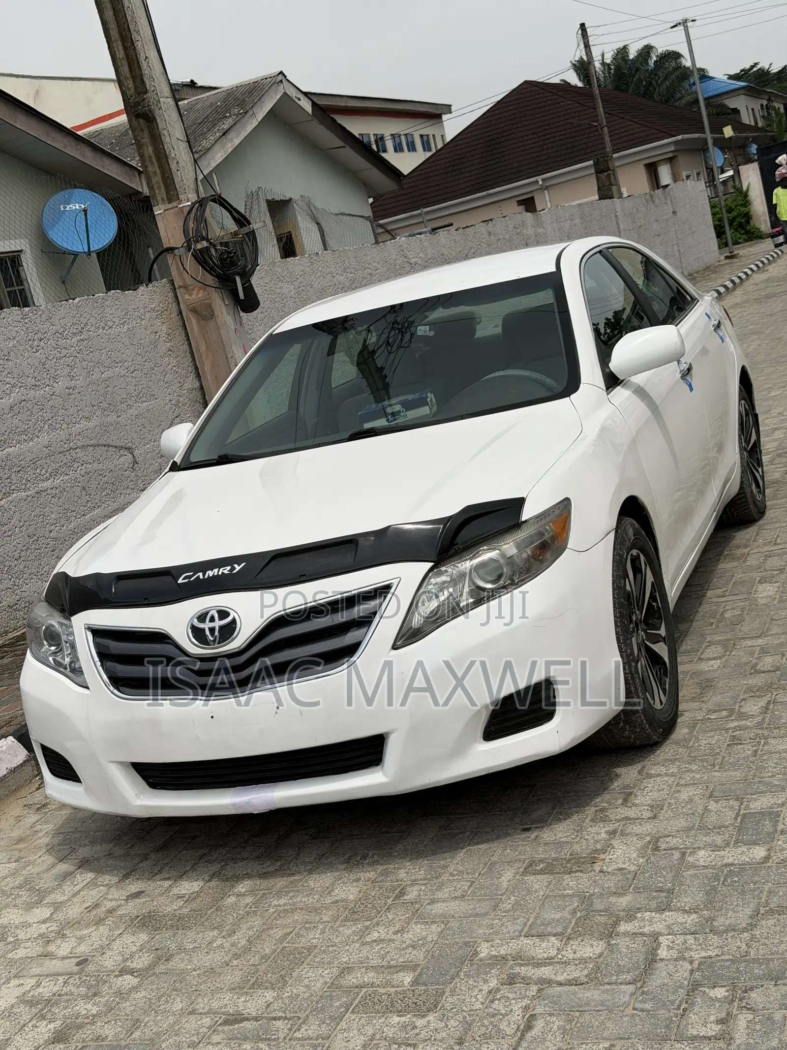 Toyota Camry LE 4dr Sedan (2.5L 4cyl 6AM) 2010 White