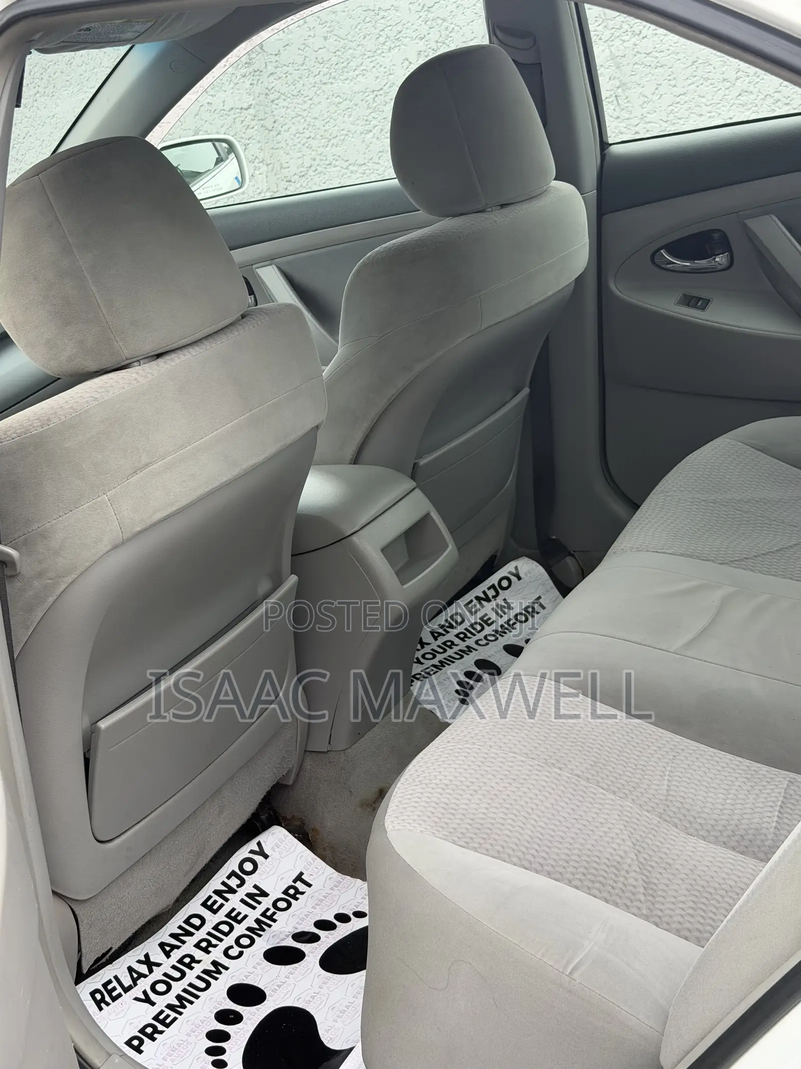 Toyota Camry LE 4dr Sedan (2.5L 4cyl 6AM) 2010 White