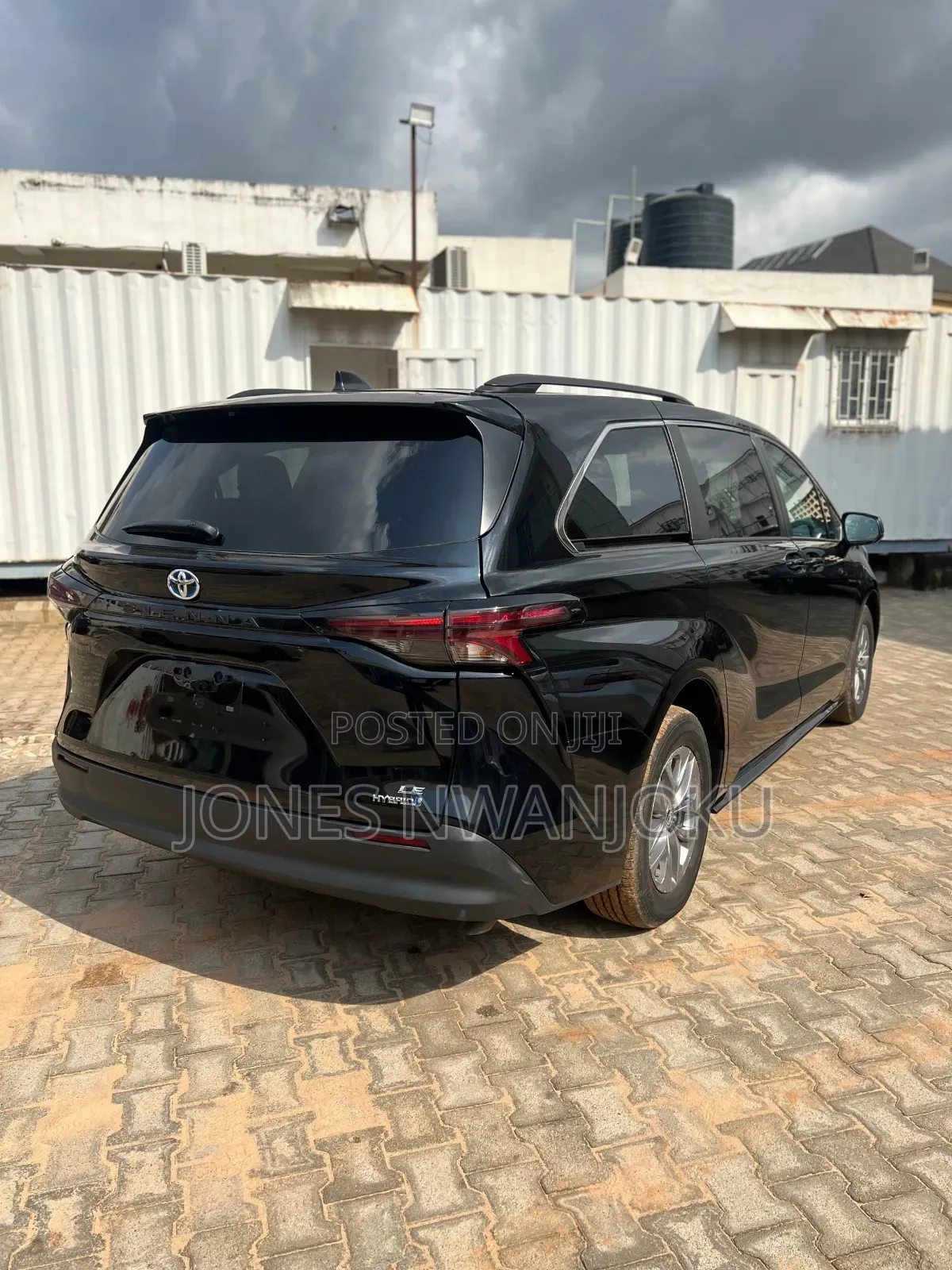 Toyota Sienna LE AWD 8-Passenger 2024 Black