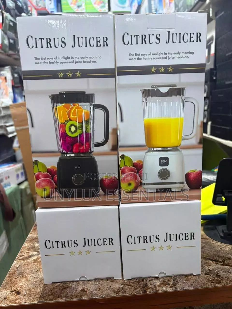 Portable Rechargeable Citrus Juicer and Fruit Blender.
