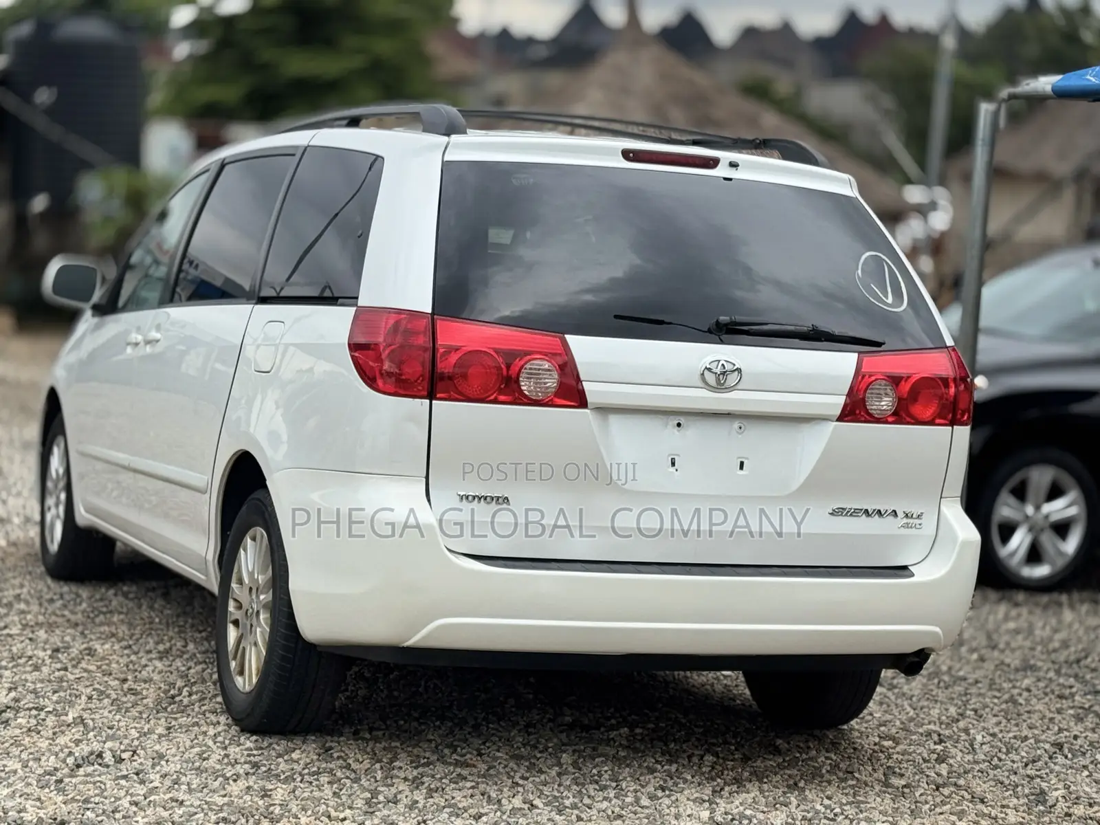 Toyota Sienna XLE 4WD 2007 White