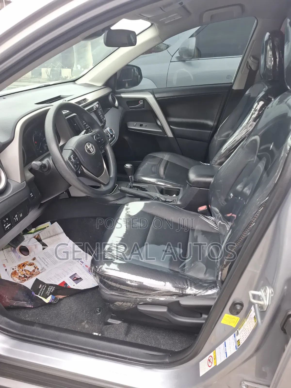 Toyota RAV4 XLE AWD (2.5L 4cyl 6A) 2017 Silver