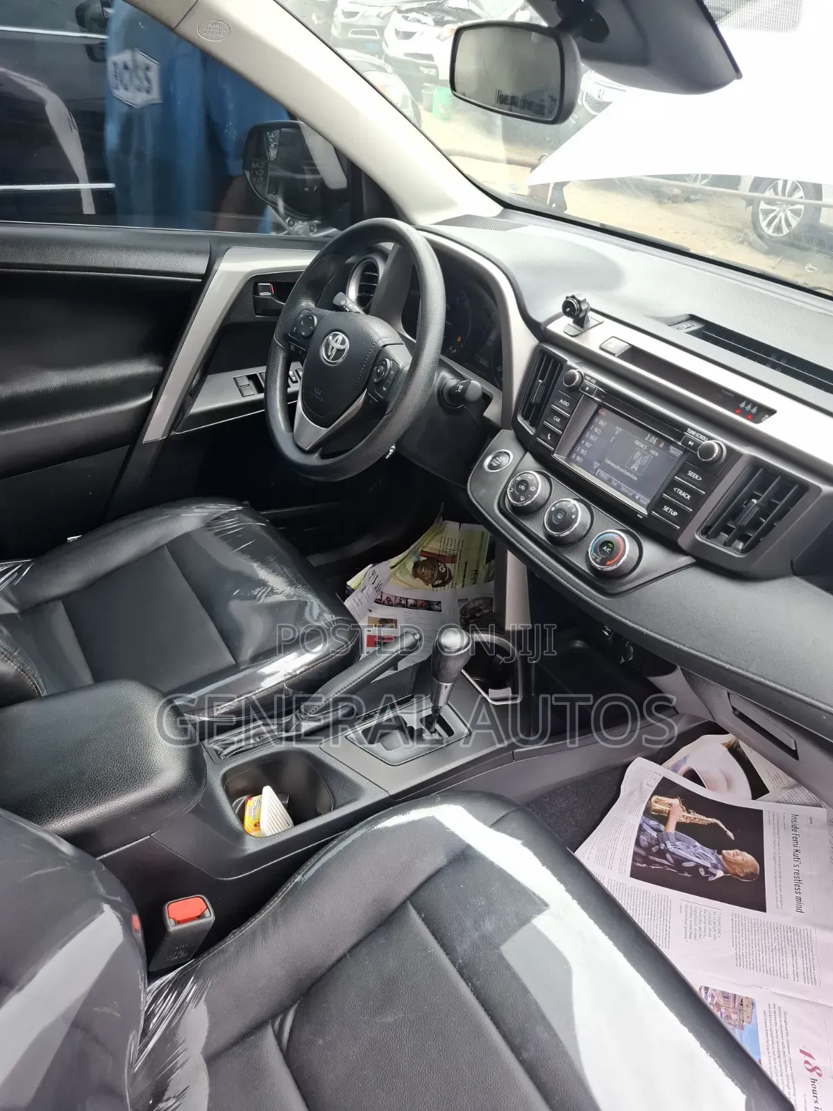 Toyota RAV4 XLE AWD (2.5L 4cyl 6A) 2017 Silver