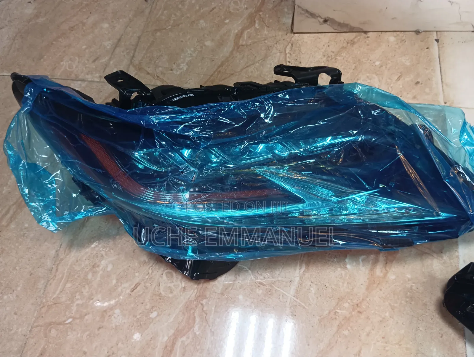 Headlight of Lexus Es350 3torch Model 2018