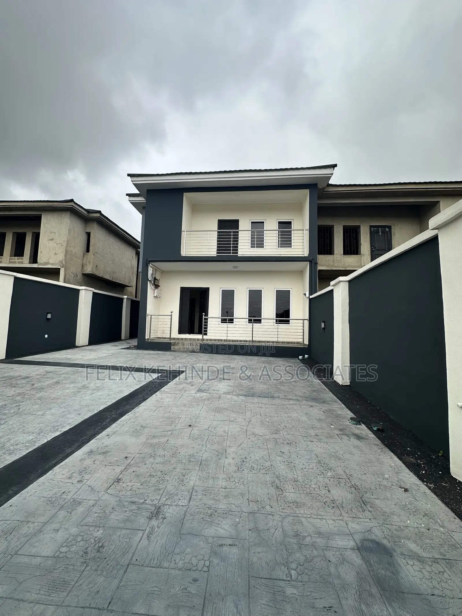 3bdrm Duplex in Oke-Badan/Akalaway for rent
