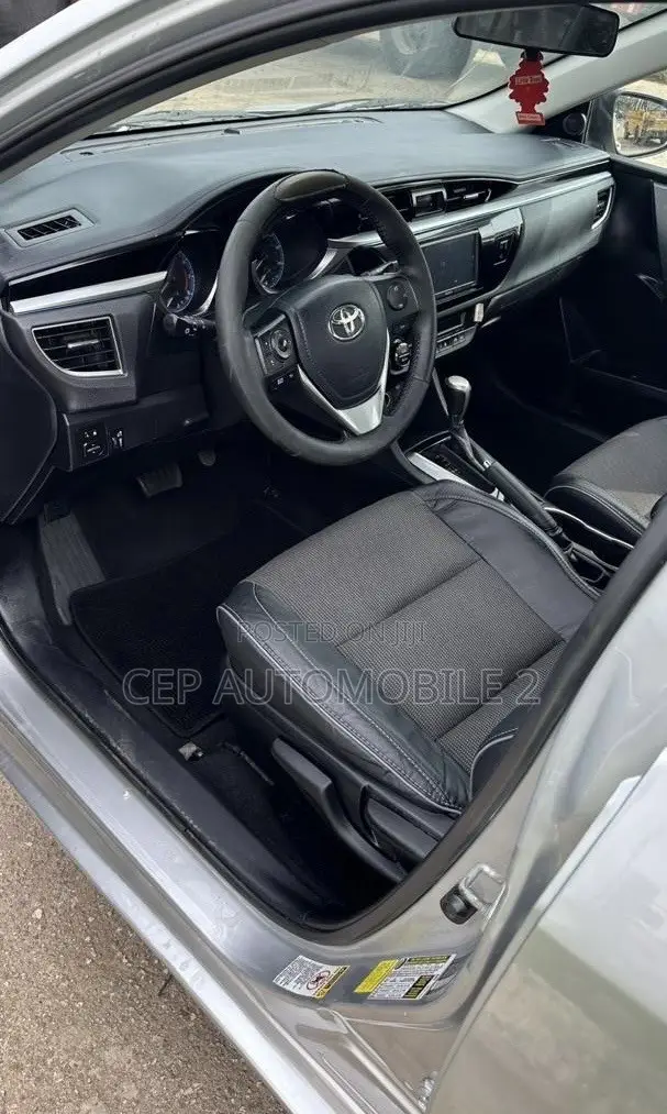Toyota Corolla S 4dr Sedan (1.8L 4cyl CVT) 2014 Silver